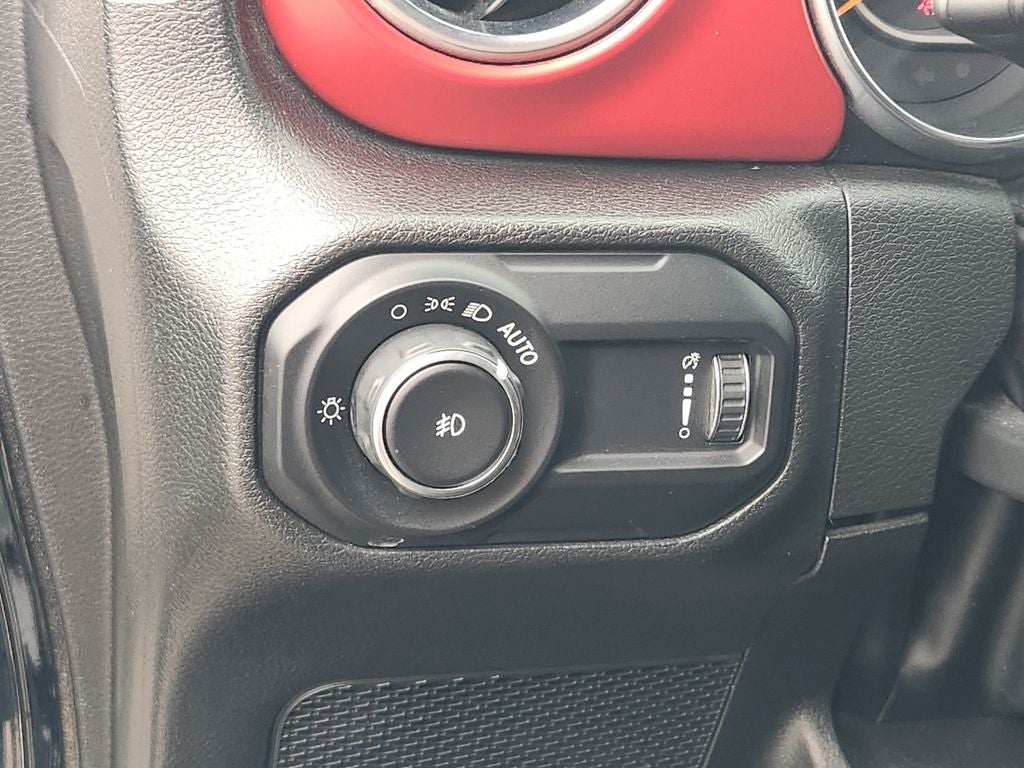2023 Jeep Wrangler 4-Door Rubicon - Photo 18
