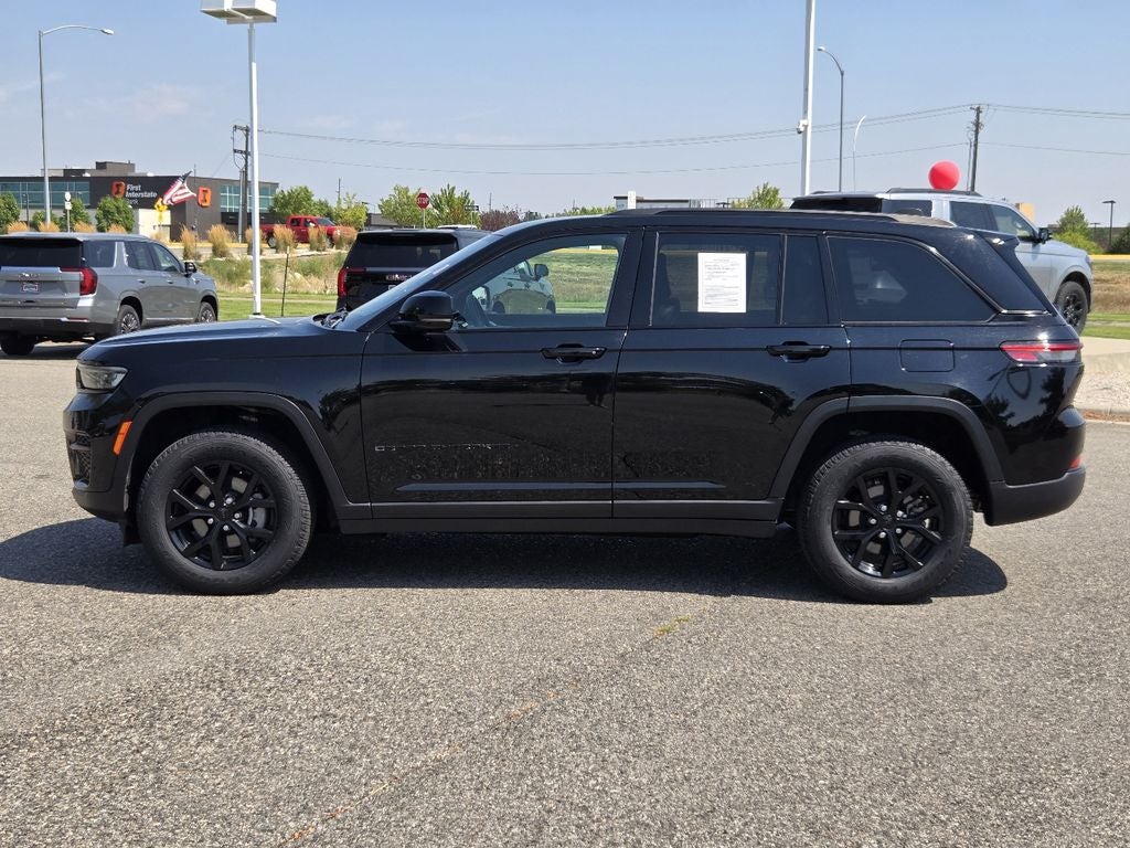 2024 Jeep Grand Cherokee Altitude
