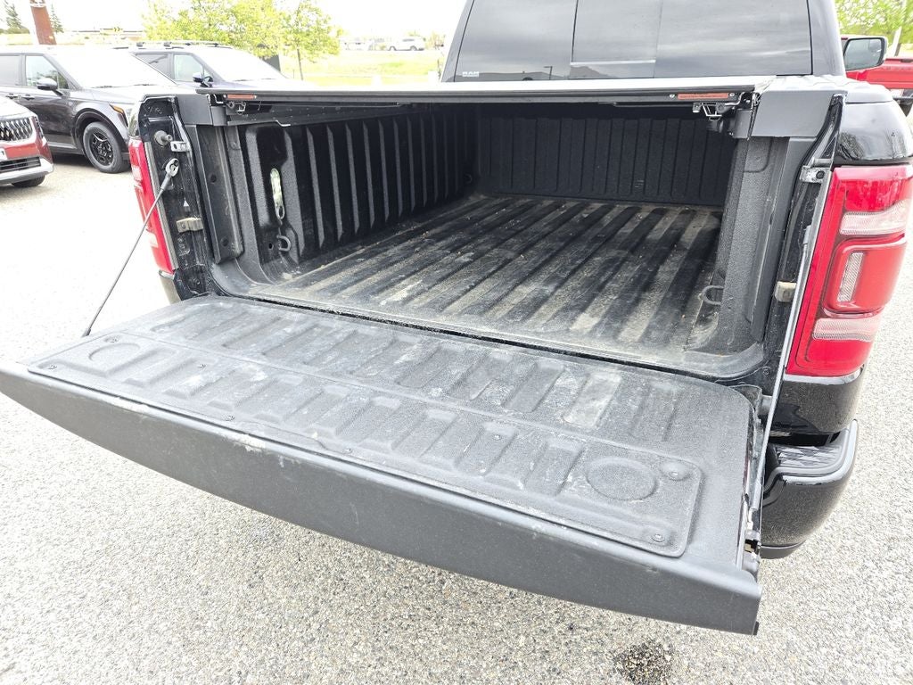 2021 RAM 1500 Limited Crew Cab 4x4 5'7" Box