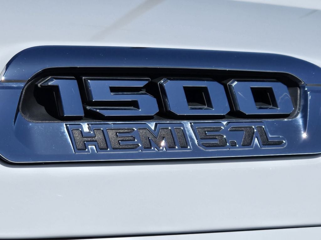 2022 RAM 1500 Limited Crew Cab 4x4 5'7" Box