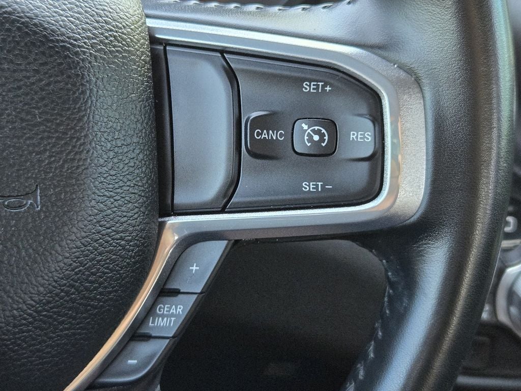 2023 RAM 1500 Laramie Crew Cab 4x4 5'7" Box