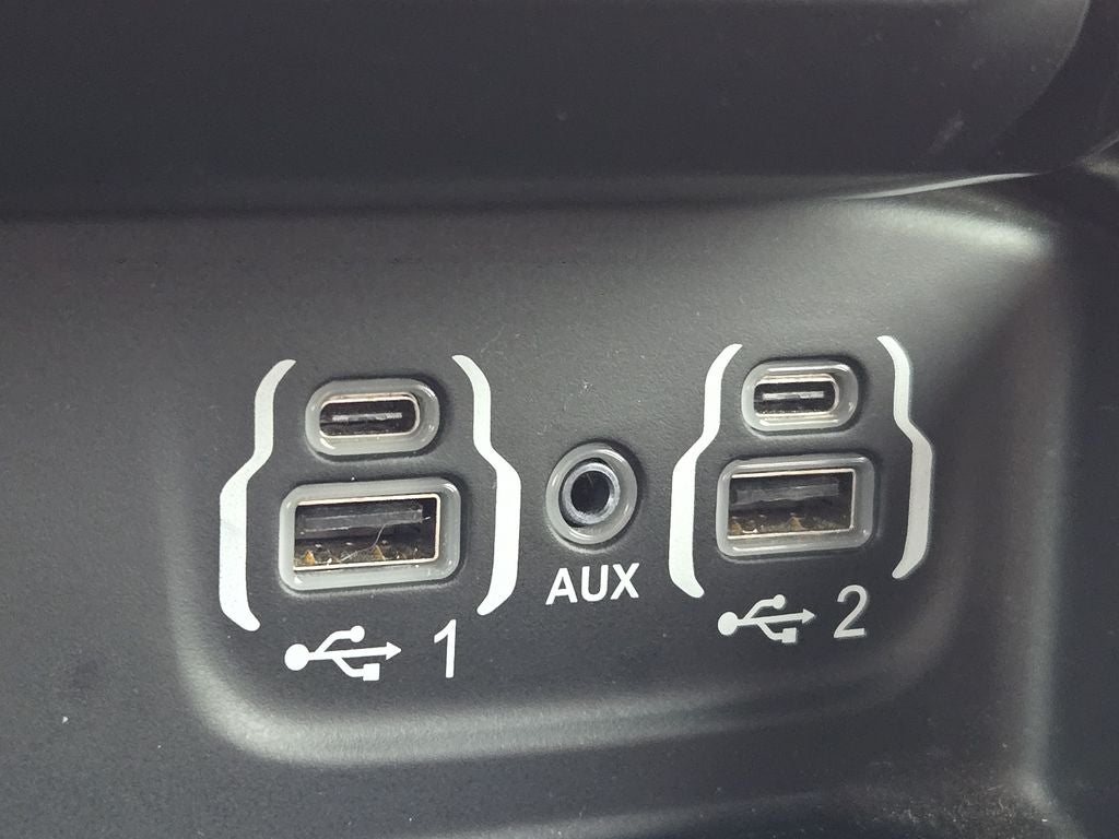 2024 RAM 1500 Laramie Crew Cab 4x4 5'7" Box