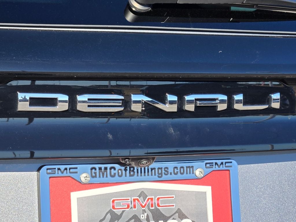 2025 GMC Acadia Denali