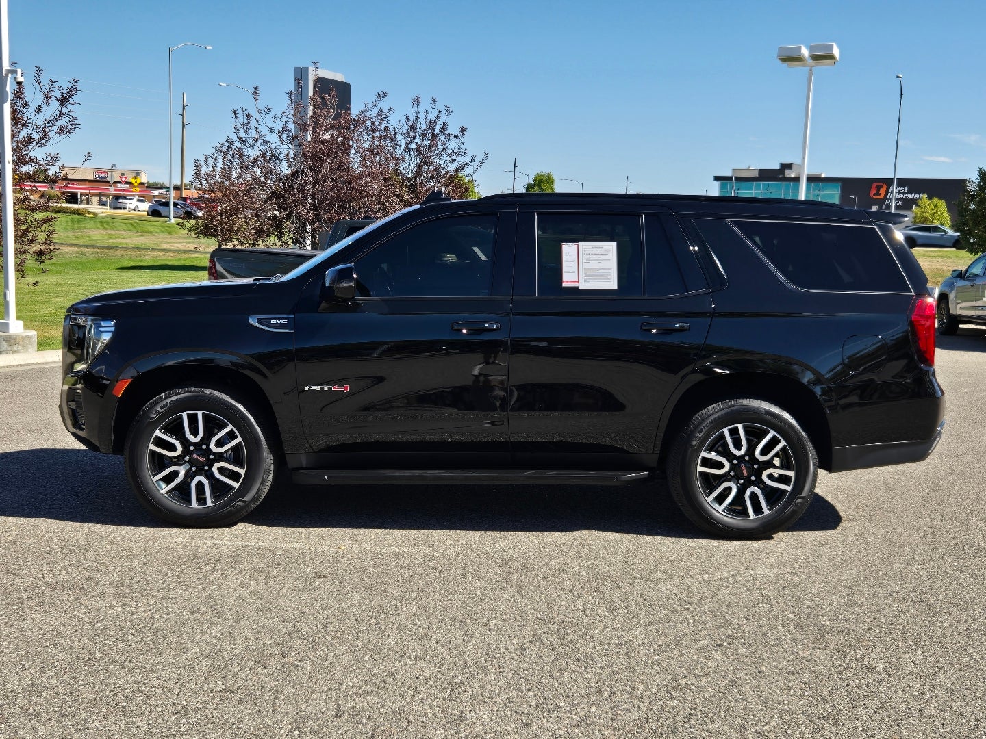 2022 GMC Yukon AT4