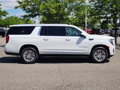 2023 GMC Yukon XL SLT