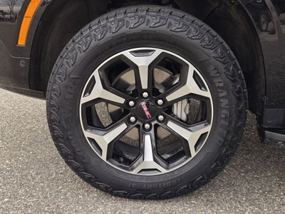2025 GMC Yukon XL AT4