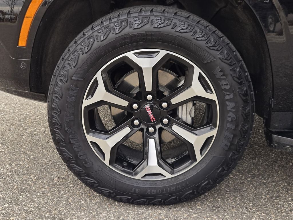 2025 GMC Yukon XL AT4