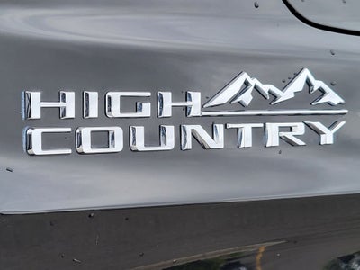 2022 Chevrolet Suburban High Country