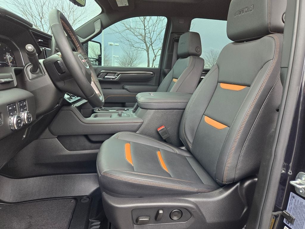 2025 GMC Sierra 2500 HD AT4