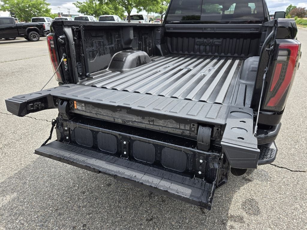 2025 GMC Sierra 3500 HD AT4