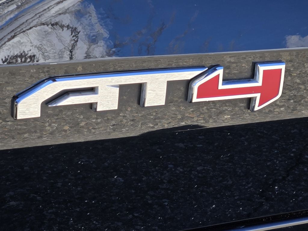 2024 GMC Canyon AT4