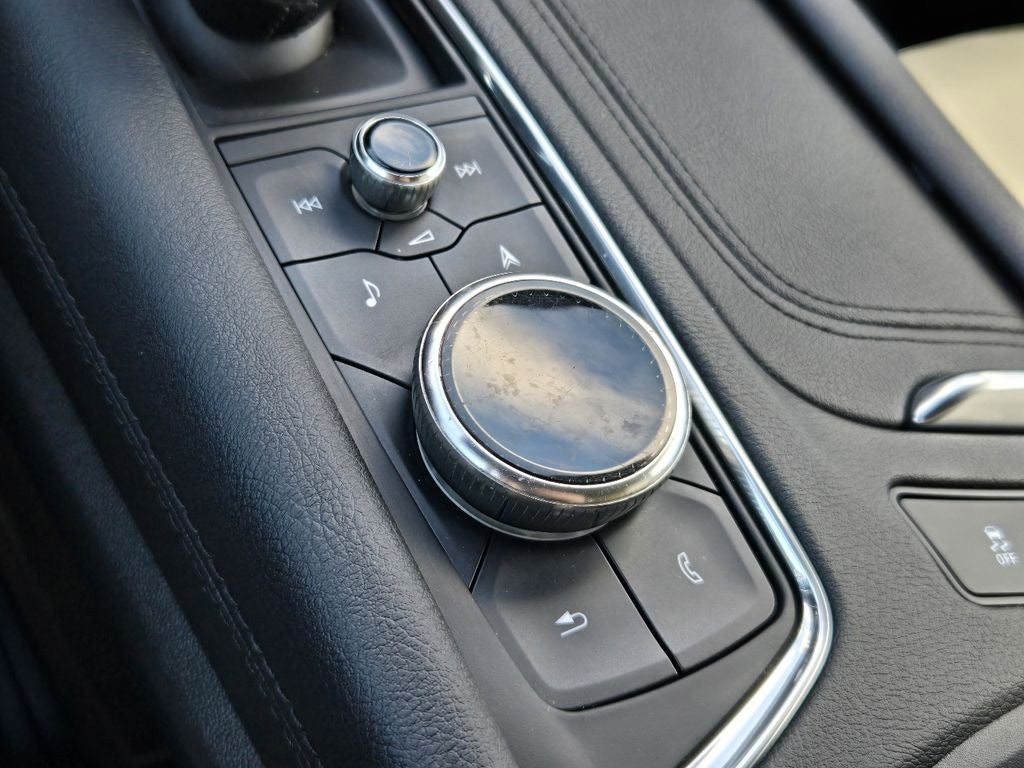 2022 Cadillac XT5 Sport