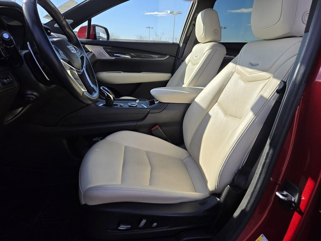 2022 Cadillac XT5 Sport