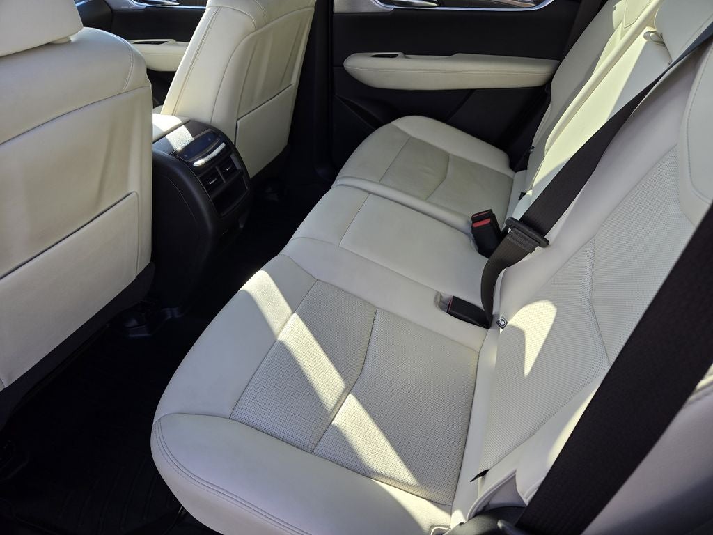 2022 Cadillac XT5 Sport