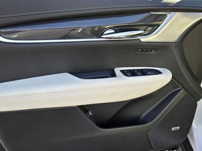 2025 Cadillac XT6 Sport