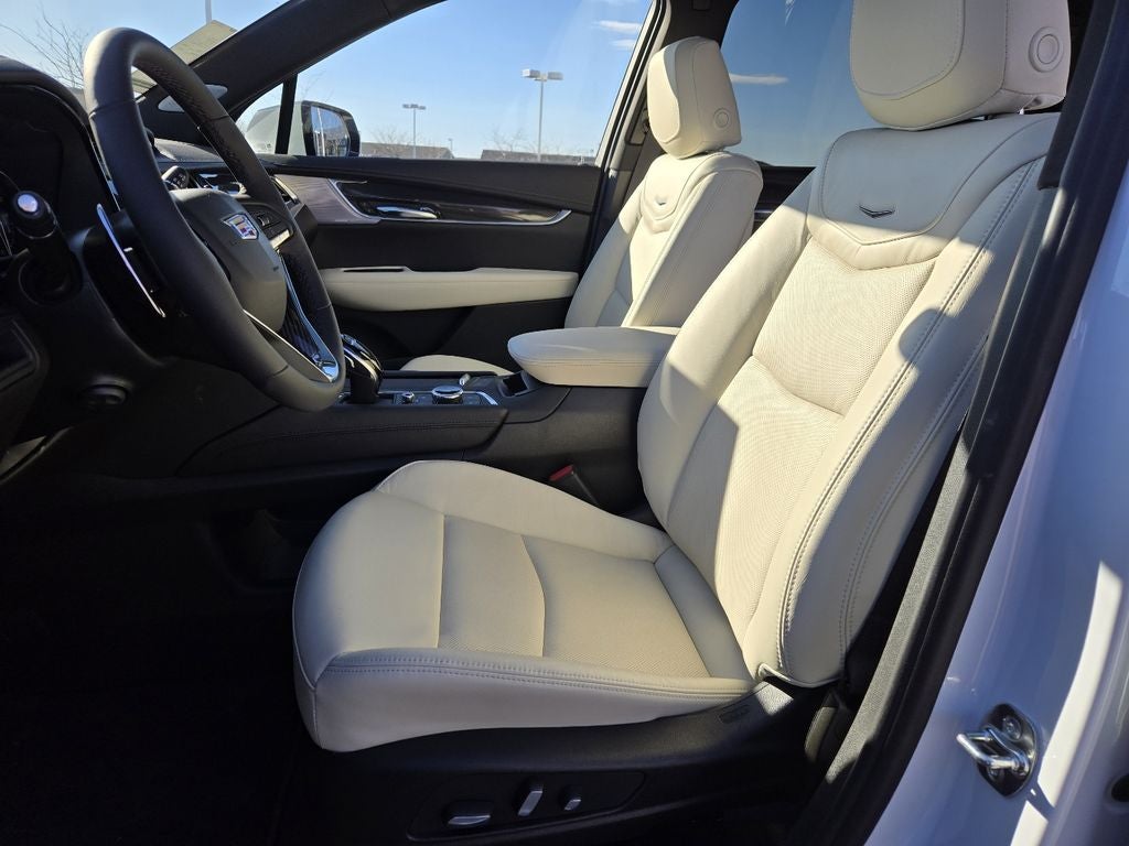 2025 Cadillac XT6 Sport