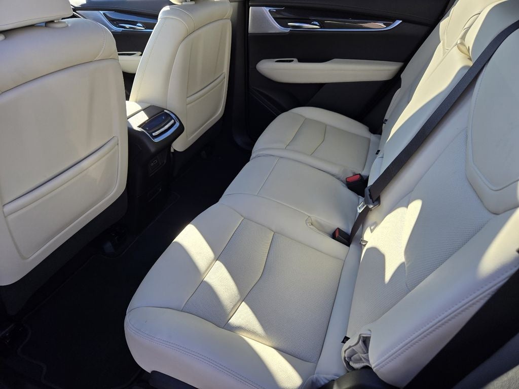 2025 Cadillac XT6 Sport