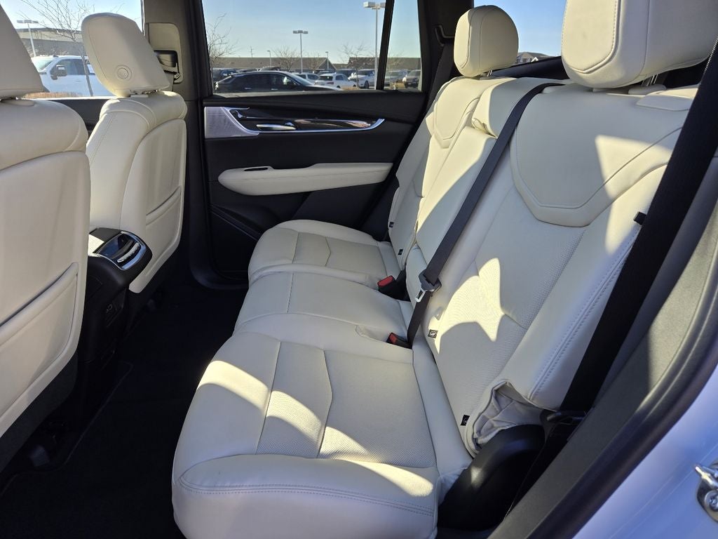 2025 Cadillac XT6 Sport