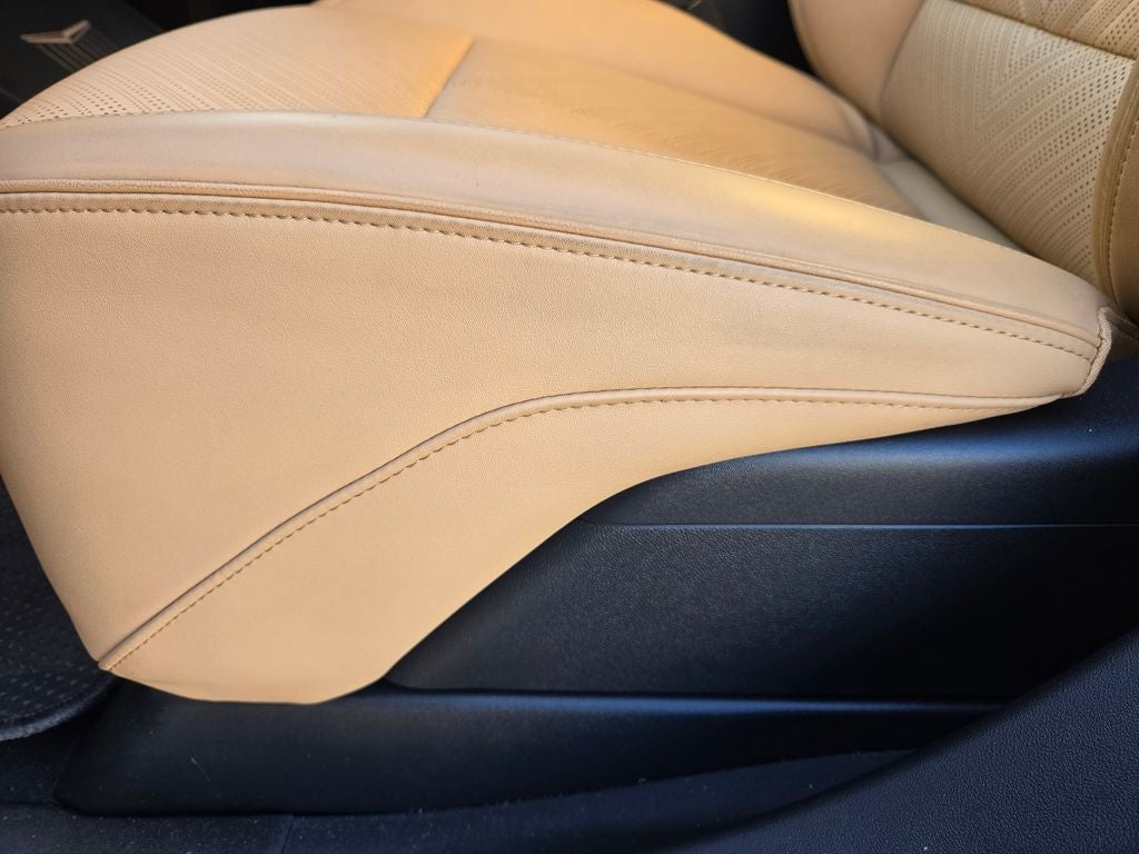 2025 Cadillac ESCALADE IQ Luxury 2