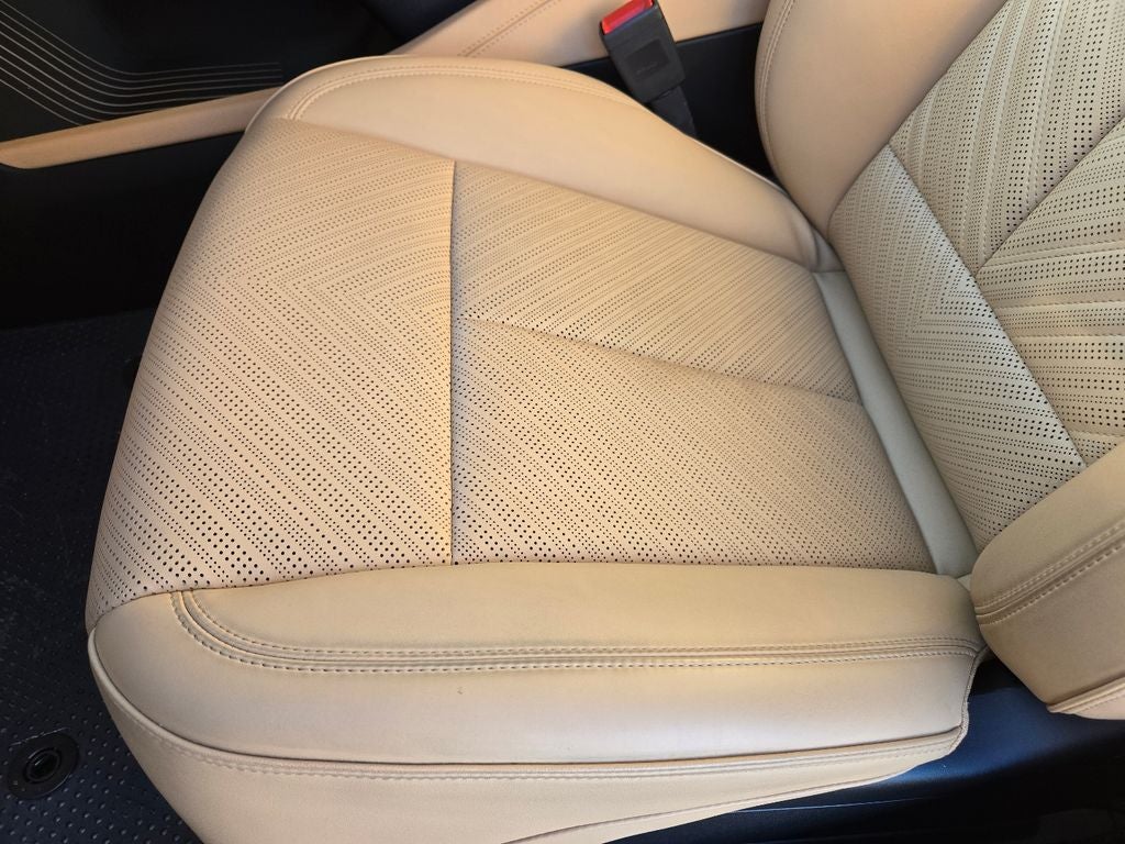 2025 Cadillac ESCALADE IQ Luxury 2