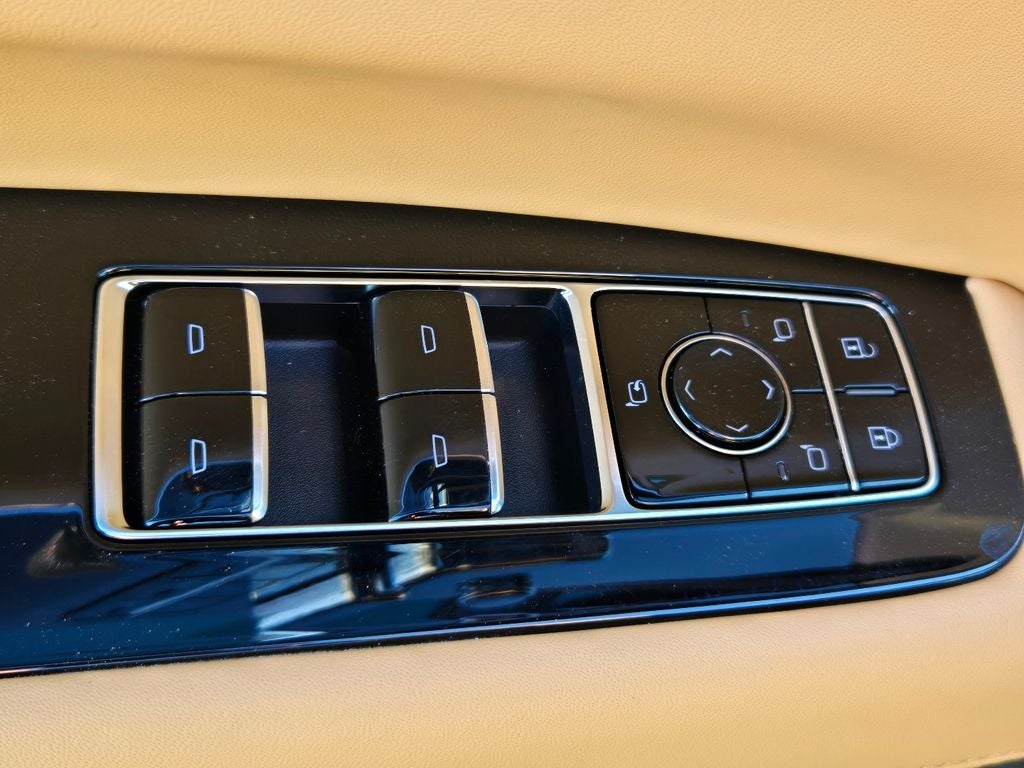 2025 Cadillac ESCALADE IQ Luxury 2