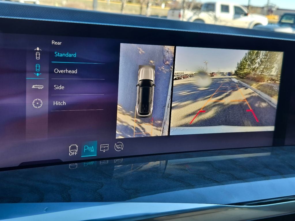 2025 Cadillac ESCALADE IQ Luxury 2