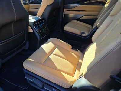 2025 Cadillac ESCALADE IQ Luxury 2