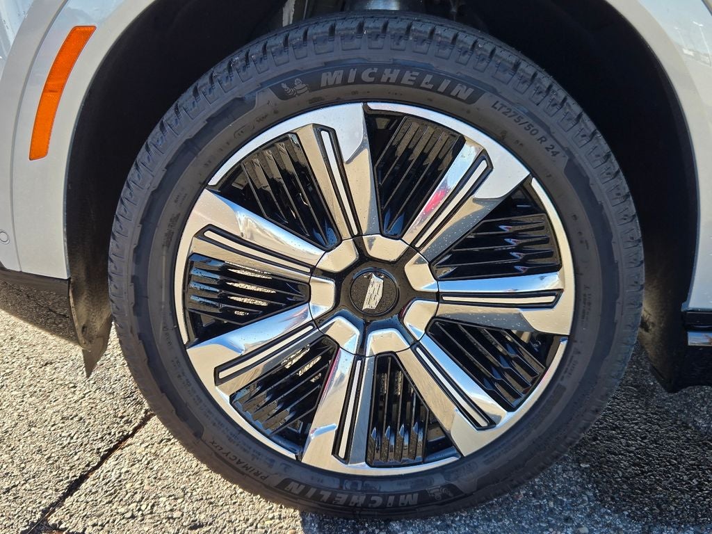 2025 Cadillac ESCALADE IQ Luxury 2