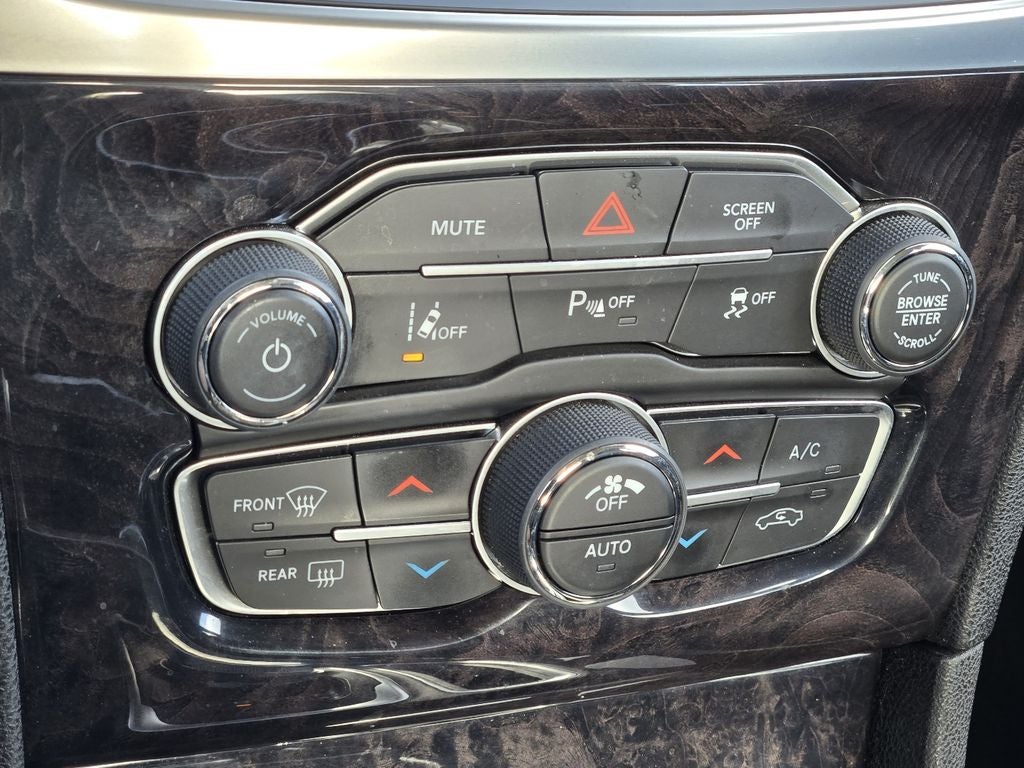 2021 Chrysler 300 Touring L AWD