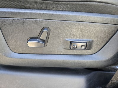 2019 RAM 3500 Laramie Crew Cab 4x4 6'4" Box