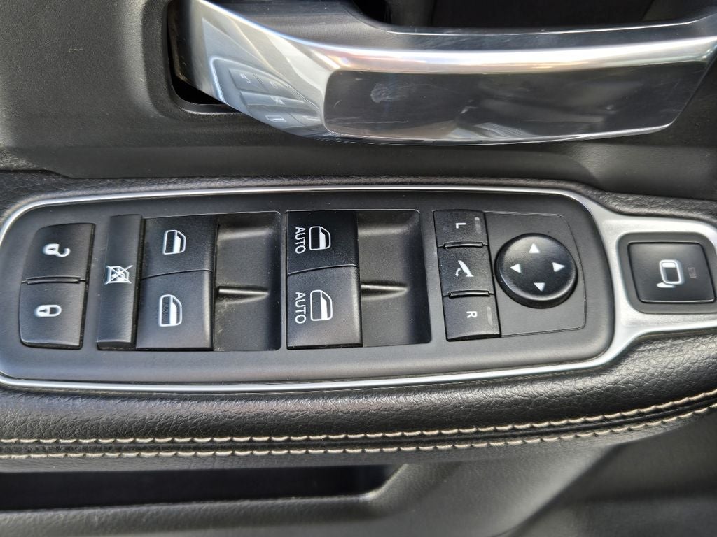 2019 RAM 3500 Laramie Crew Cab 4x4 6'4" Box