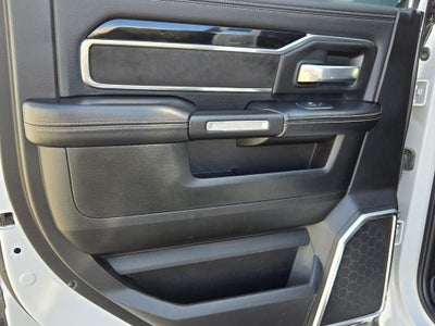 2019 RAM 3500 Laramie Crew Cab 4x4 6'4" Box