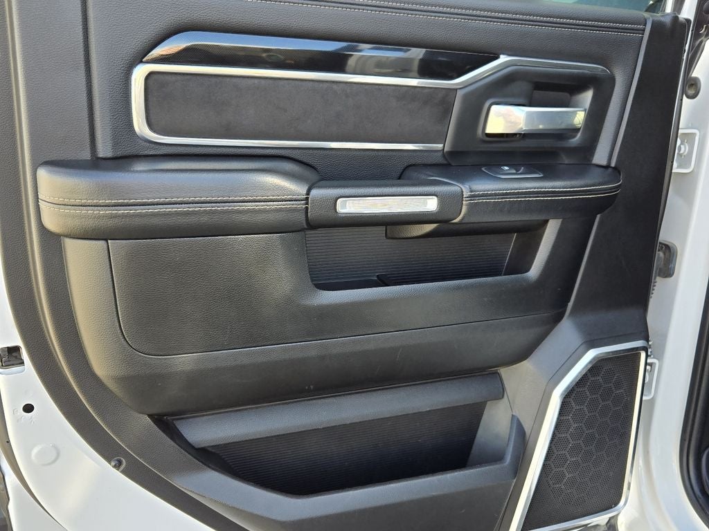 2019 RAM 3500 Laramie Crew Cab 4x4 6'4" Box