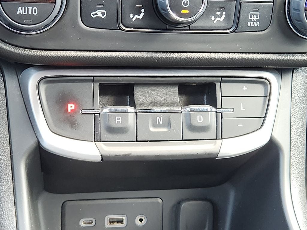 2023 GMC Terrain SLE - Photo 24