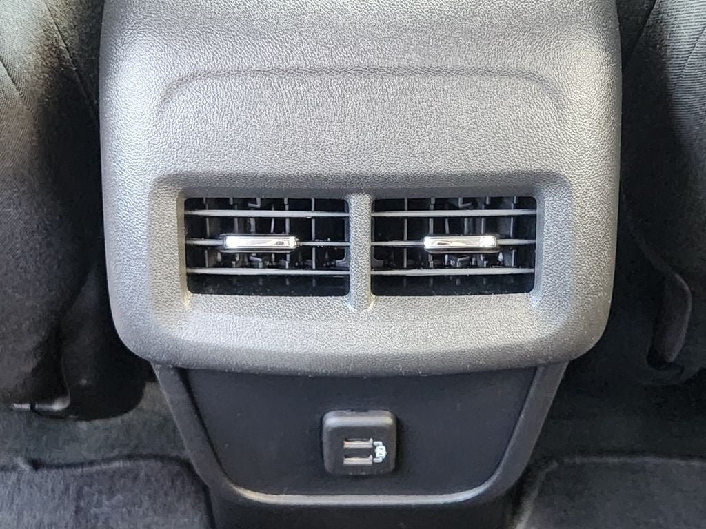 2023 GMC Terrain SLE - Photo 28