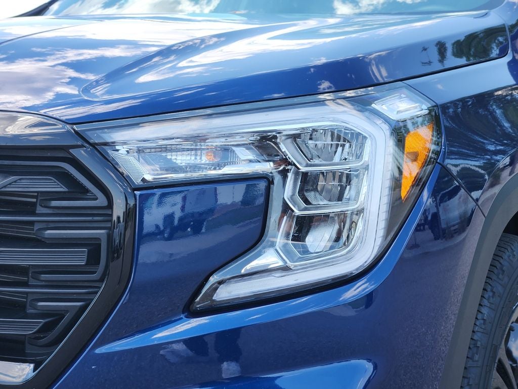 2023 GMC Terrain SLE - Photo 31