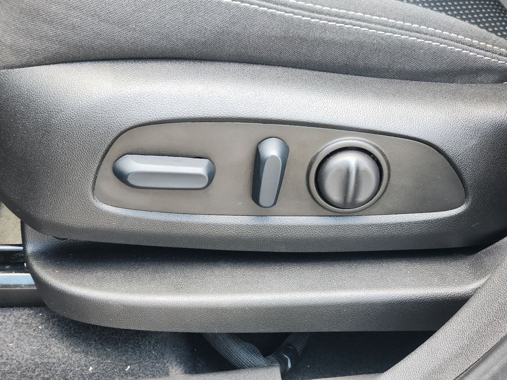 2023 GMC Terrain SLE - Photo 9
