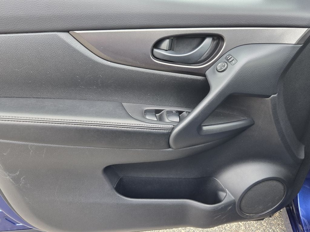 2021 Nissan Rogue Sport S FWD Xtronic CVT