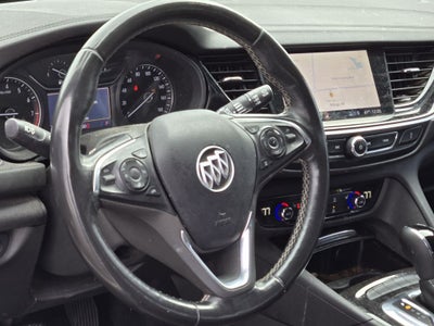 2018 Buick Regal TourX Essence