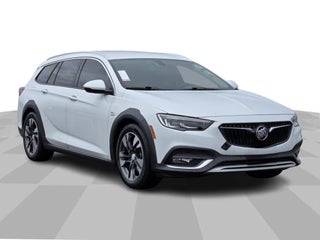 2018 Buick Regal TourX Essence