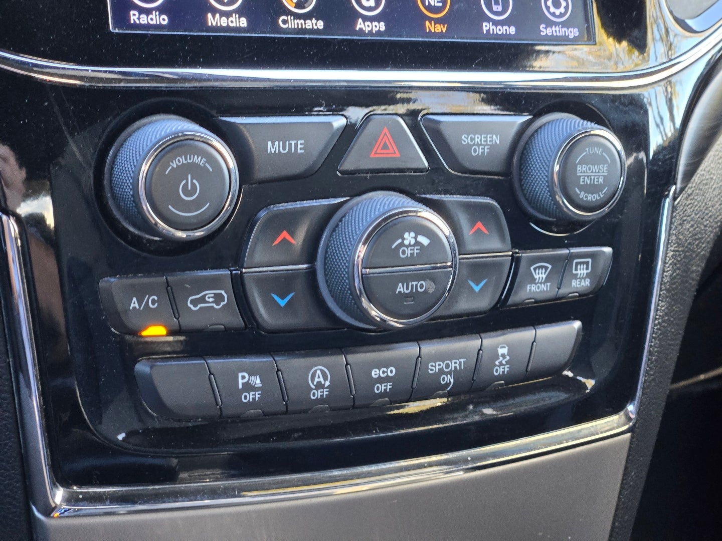 2019 Jeep Grand Cherokee Laredo E