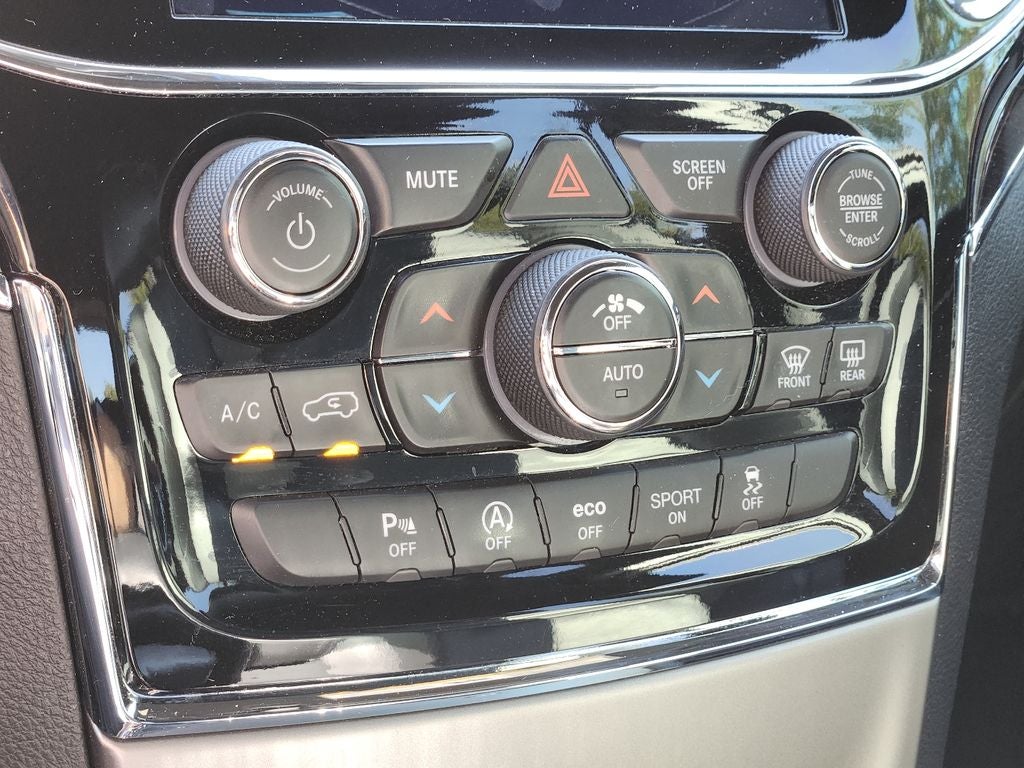 2020 Jeep Grand Cherokee Overland