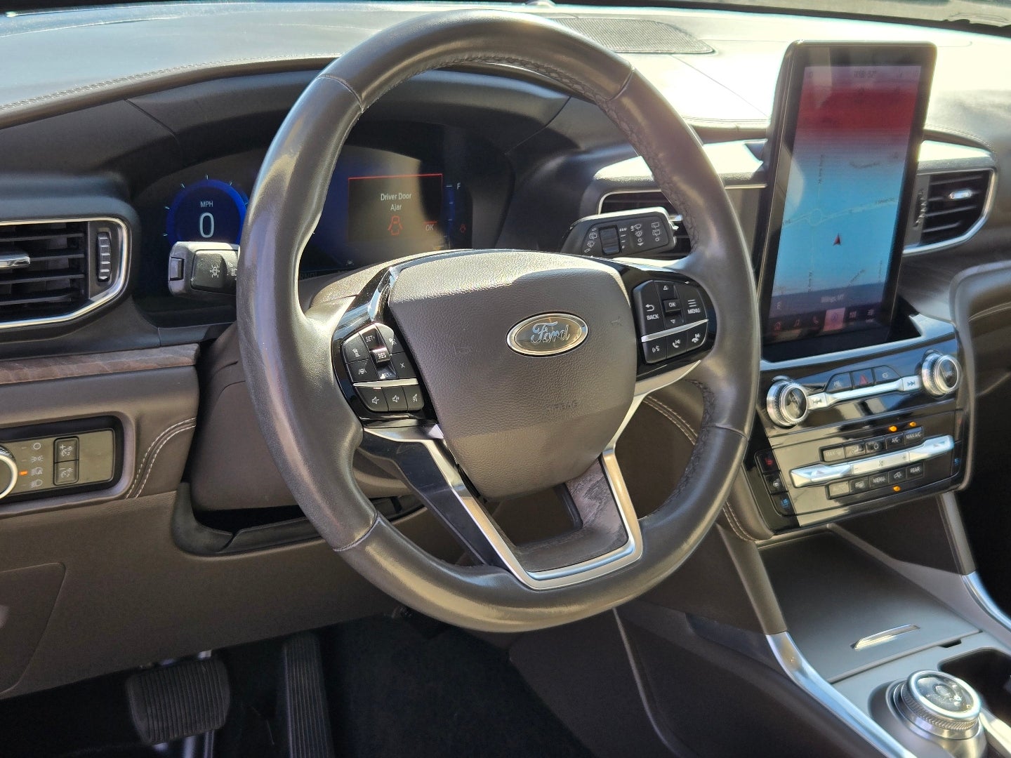 2023 Ford Explorer Platinum