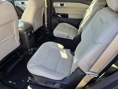2023 Ford Explorer Platinum