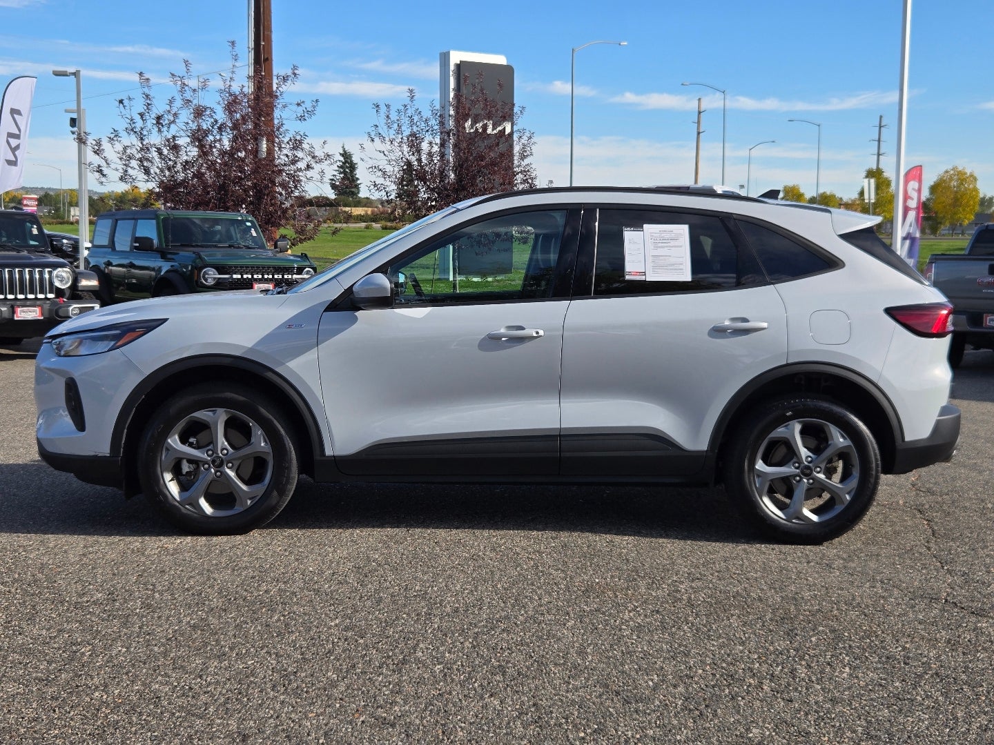 2025 Ford Escape ST-Line Select