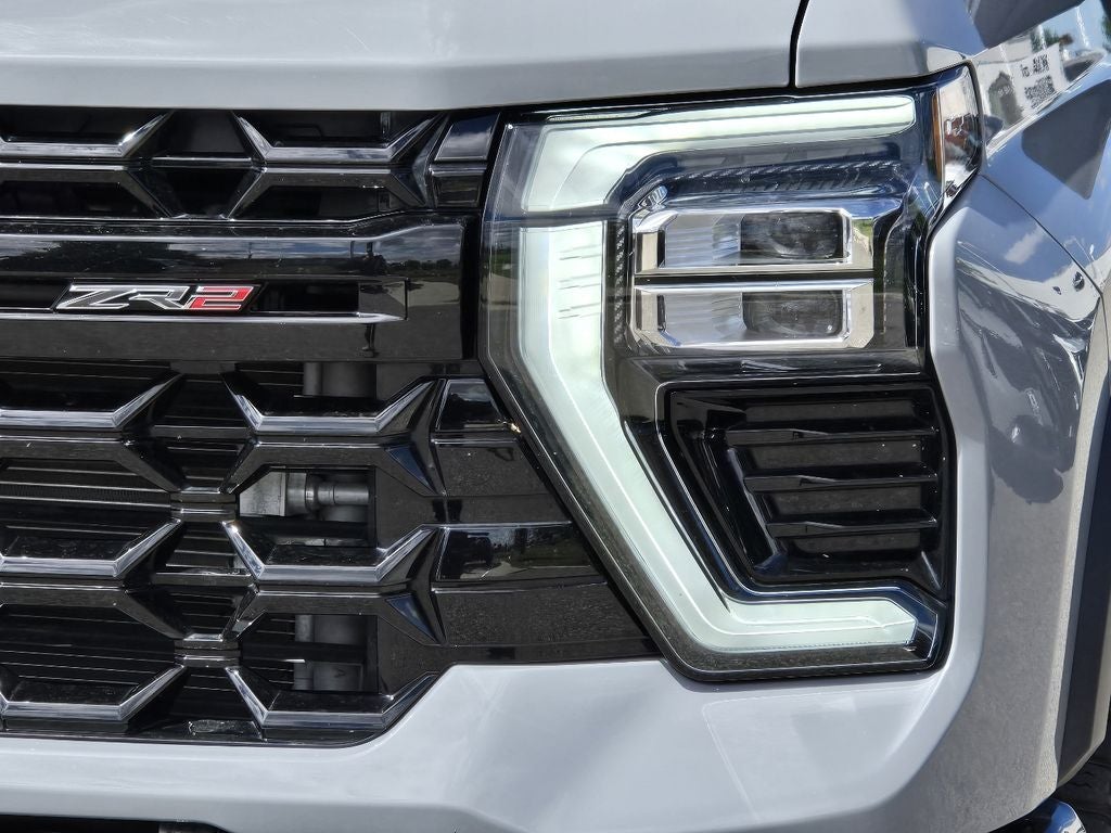 2024 Chevrolet Silverado ZR2