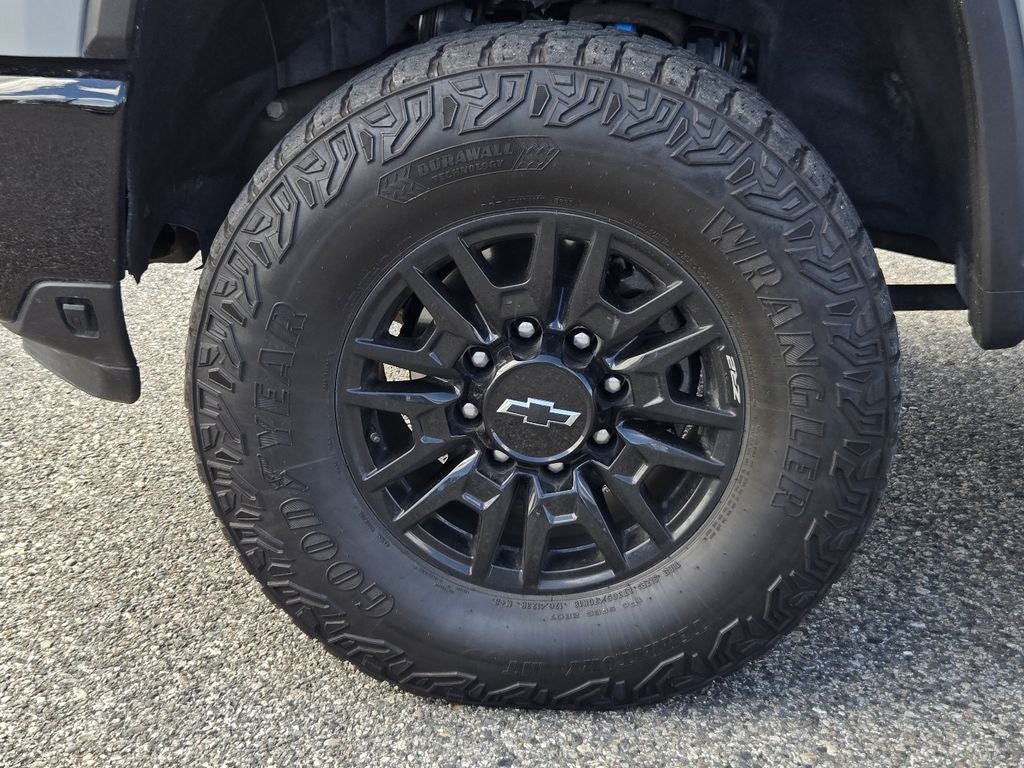 2024 Chevrolet Silverado ZR2