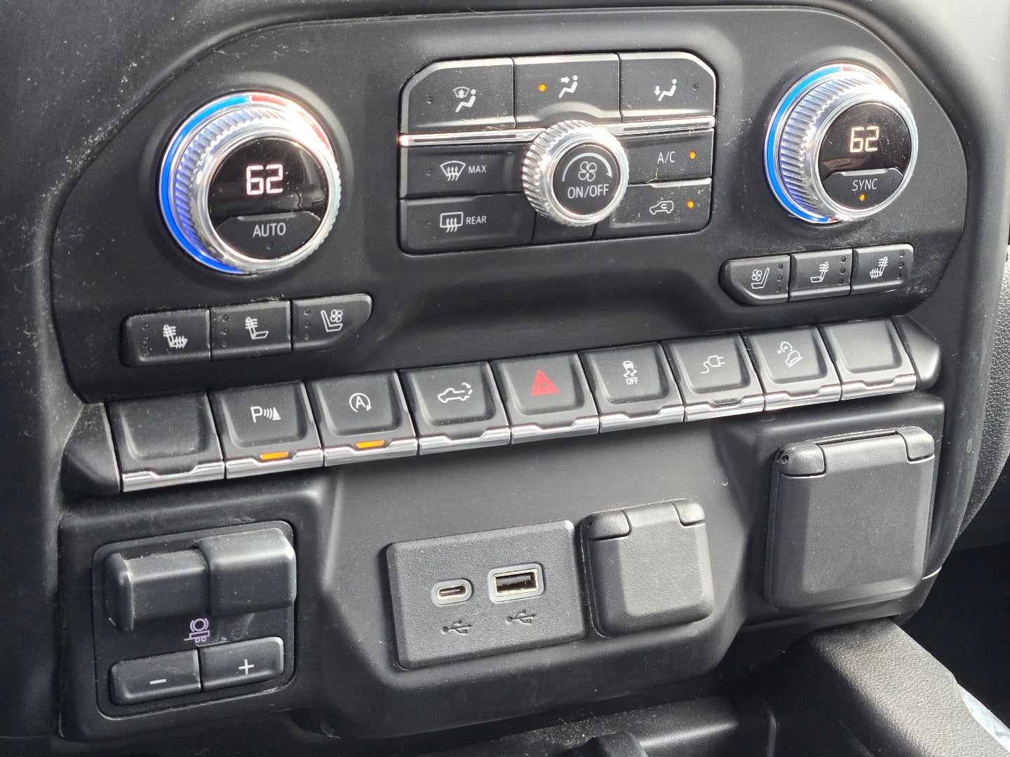 2020 GMC Sierra AT4