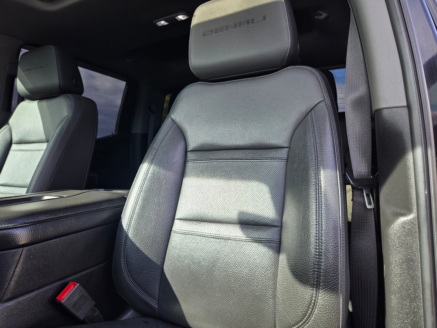 2020 GMC Sierra Denali