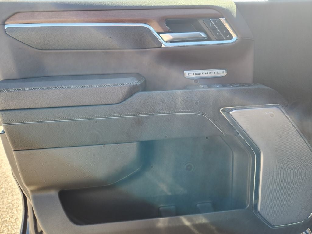 2023 GMC Sierra Denali